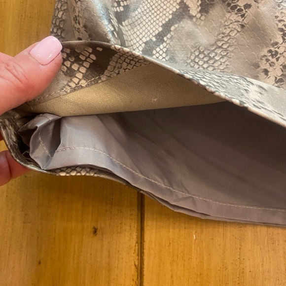 Topshop women’s snakeskin mini skirt lined zipper New size 8 - Picture 2 of 10